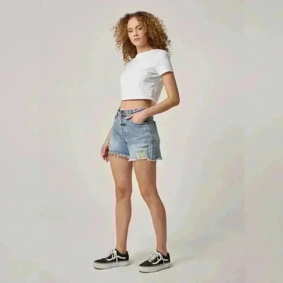 NWT Edyson Delon High Rise Denim Short ~Medium Camden ~ sz 27 & 30 - Picture 1 of 8